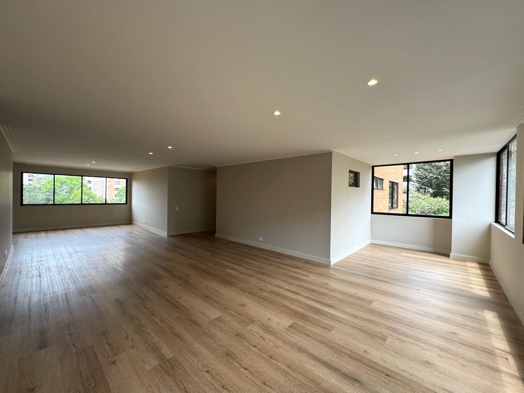 Alquiler apartamento remodelado. El Poblado, Alejandría.