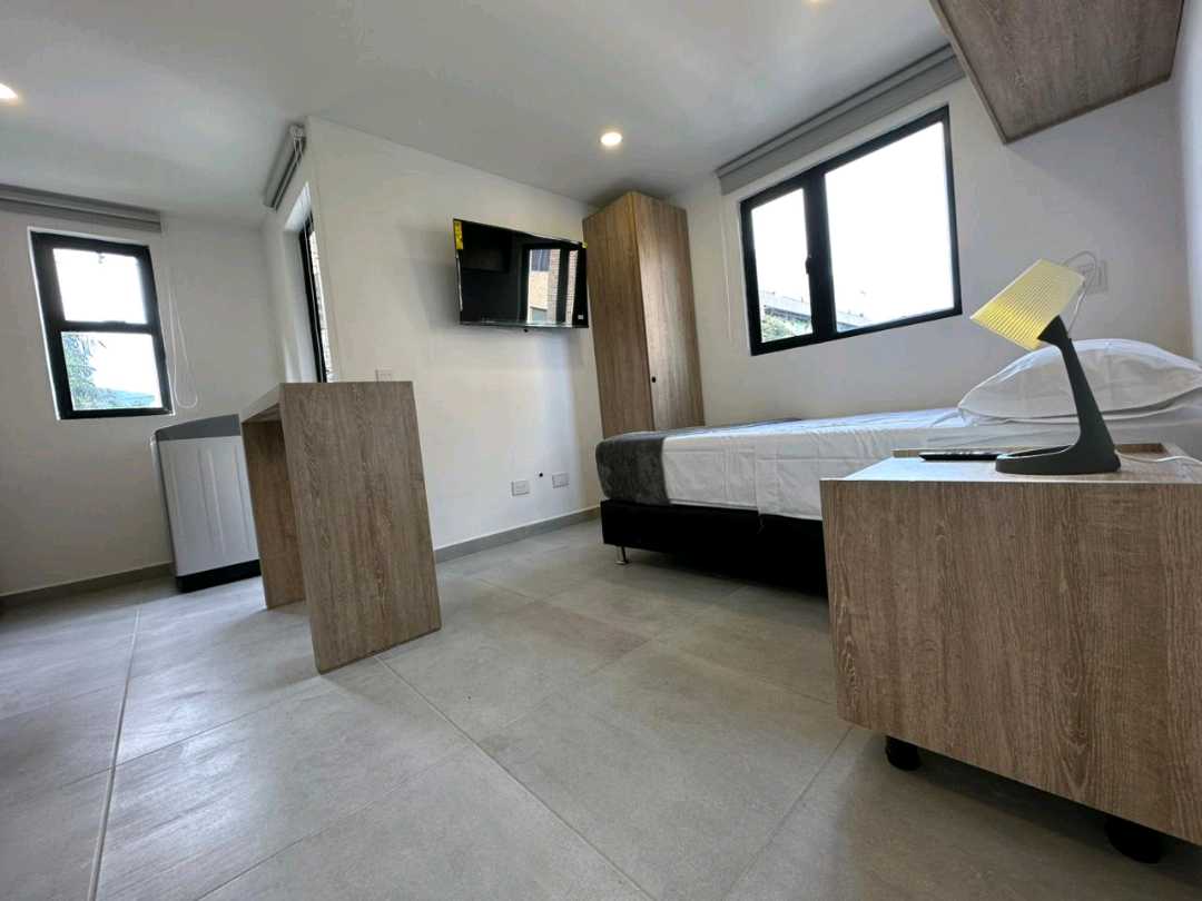 APARTAESTUDIO AMOBLADO EN ARRIENDO- CERCA DE LA 70