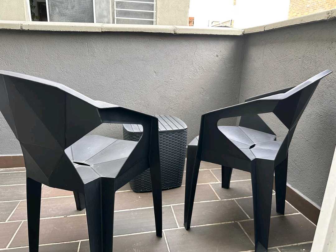 APARTAESTUDIO AMOBLADOD EN ARRIENDO, LAURELES-ESTADIO CERCA DE UPB