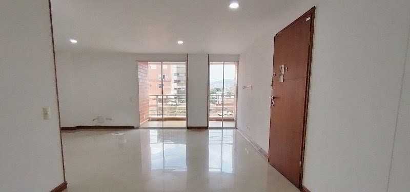 Arriendo apartamento en laureles