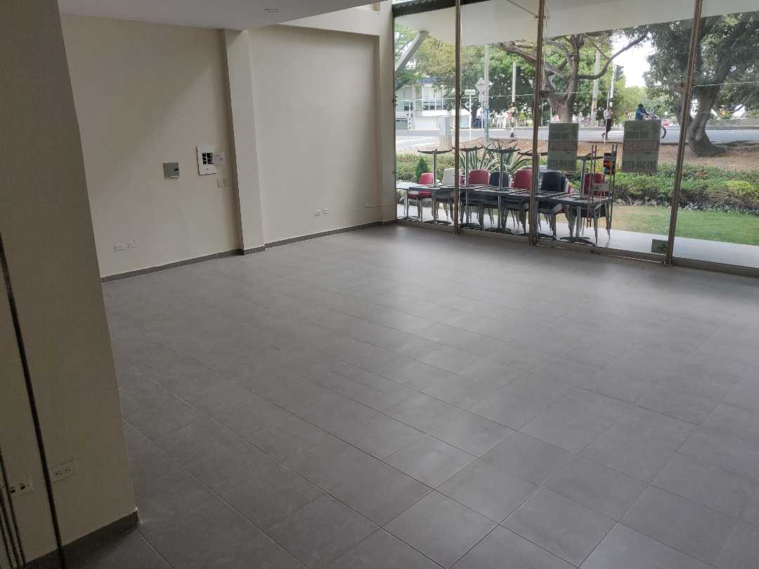 ARRIENDO LOCAL 125 MTS AV CIRCUNVALAR NORTE MONTERIA