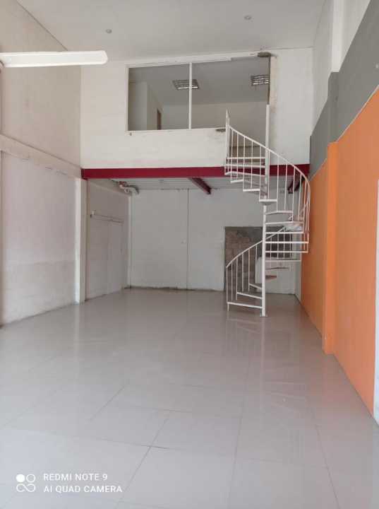 Arriendo Local Comercial con Oficina Frente a Av Principal en Olaya