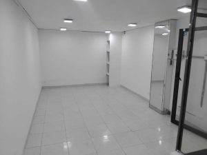 arriendo_local_comercial_centr_1790623292-6238_3463.jpeg