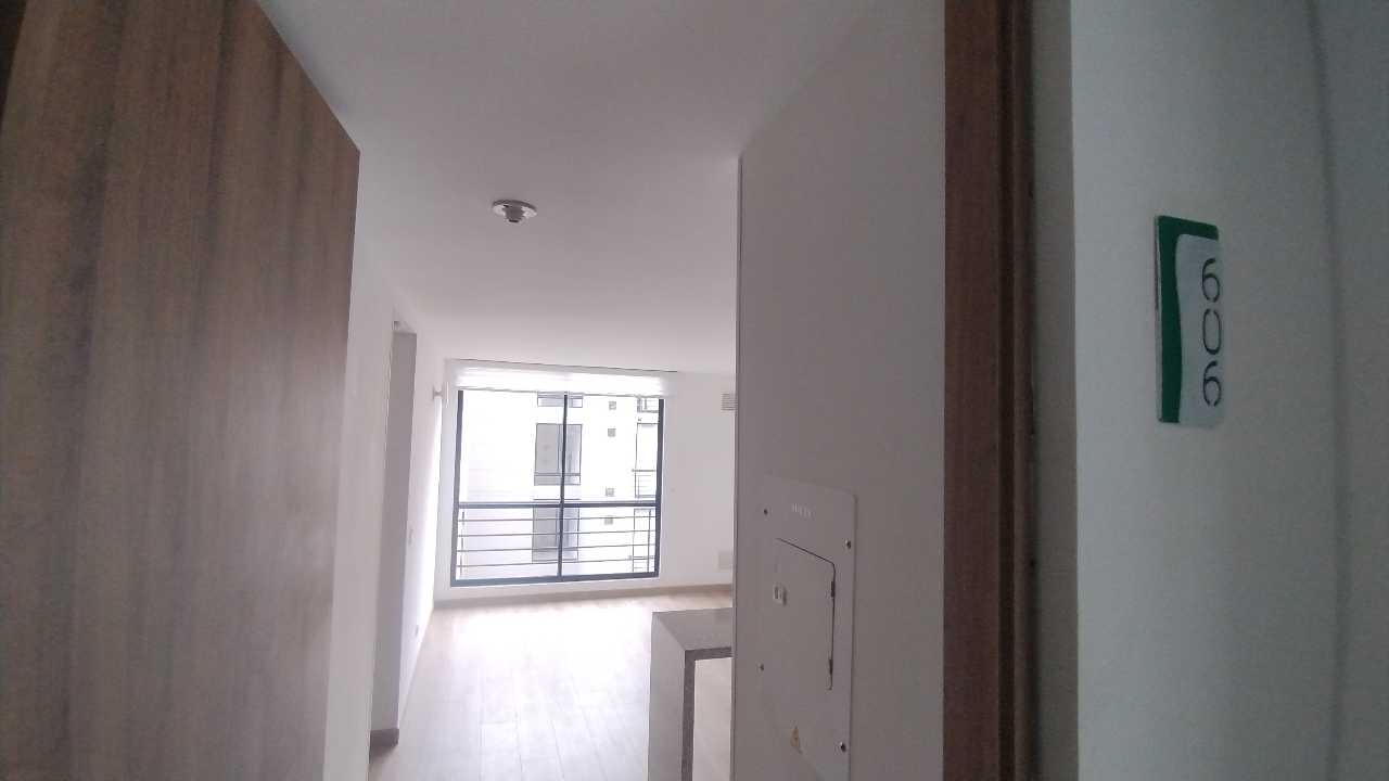 Cajicá, El Molino, 57 M7, piso 6, Encortinado