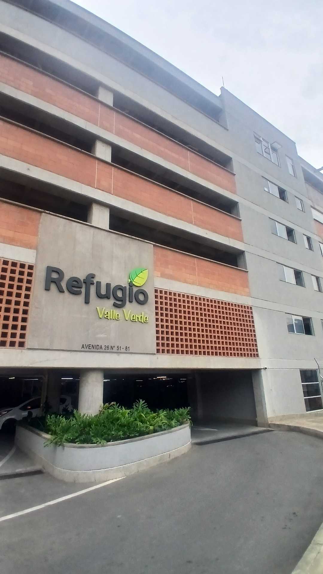 Espacio de oficina en renta para 1 persona en Medellin, Los Colores