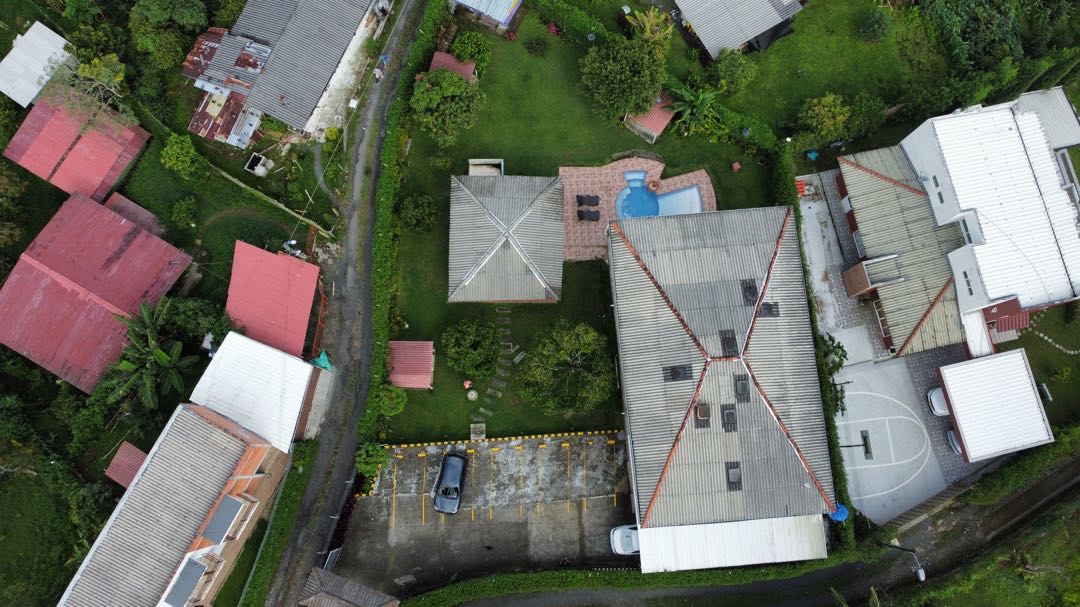 RENTO ECO-HOTEL EN LA GRAMINEA VARIANTE CONDINA