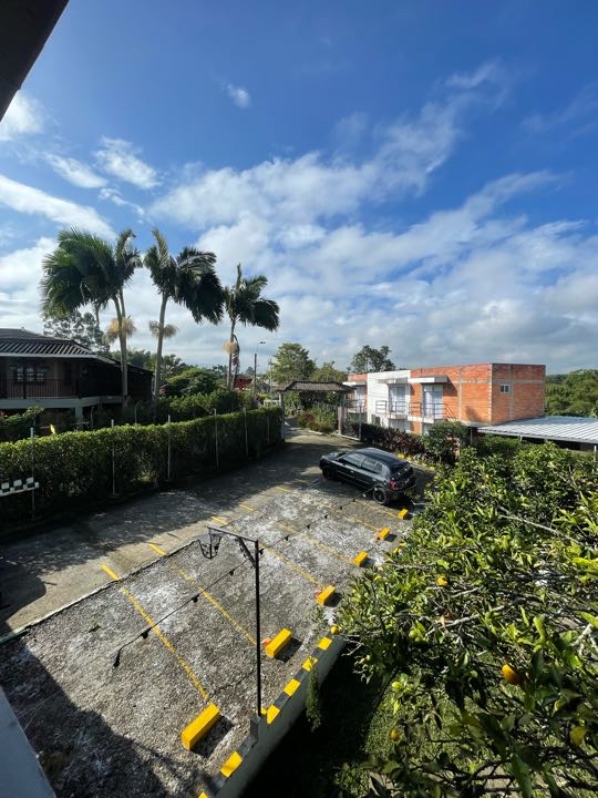 RENTO ECO-HOTEL EN LA GRAMINEA VARIANTE CONDINA