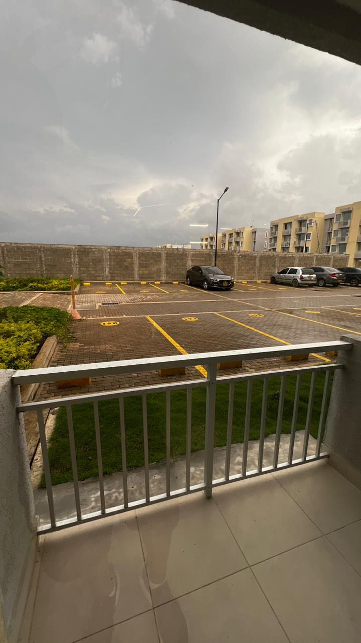 Alquiler de oficinas bellamente diseñadas para 3 personas en Cartagena, Bahía Bocagrande