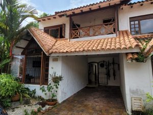 🏡 ¡SE ARRIENDA CASA ESQUINERA Y REMODELADA EN CONJUNTO BALCONES DE TOLEDO – VILLAVICENCIO!