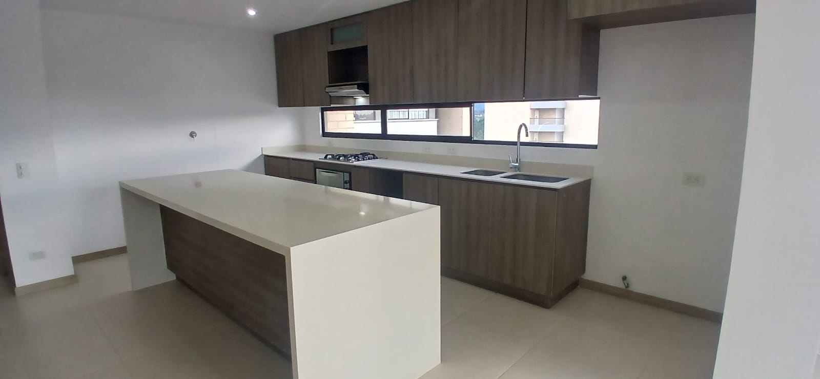 Se arrienda apartamento ubicado en el municipio de Rionegro Antioquia.