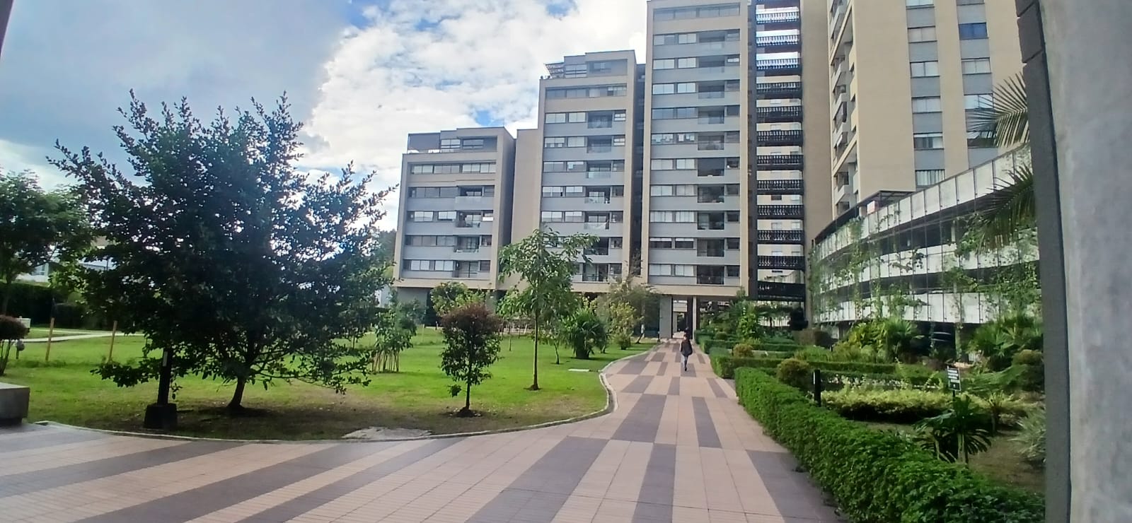 Se Arrienda Apartaestudio Amoblado, en San Javier, Medellín
