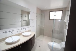 Apto Rosales: 174m2, balcón, 3 cuartos, 3.5 baños y 3 parqueaderos