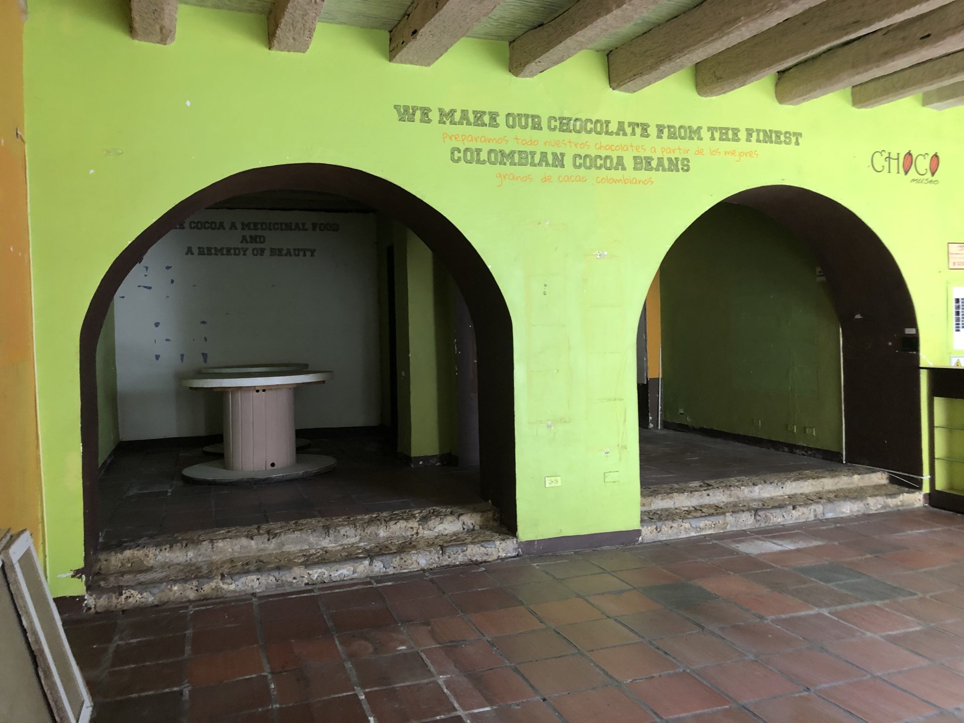 CASA COMERCIAL EN ARRIENDO