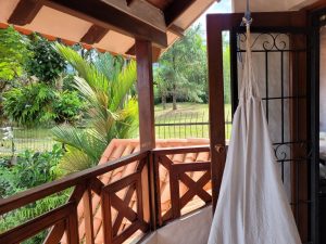 🏡 ¡SE ARRIENDA CASA ESQUINERA Y REMODELADA EN CONJUNTO BALCONES DE TOLEDO – VILLAVICENCIO!
