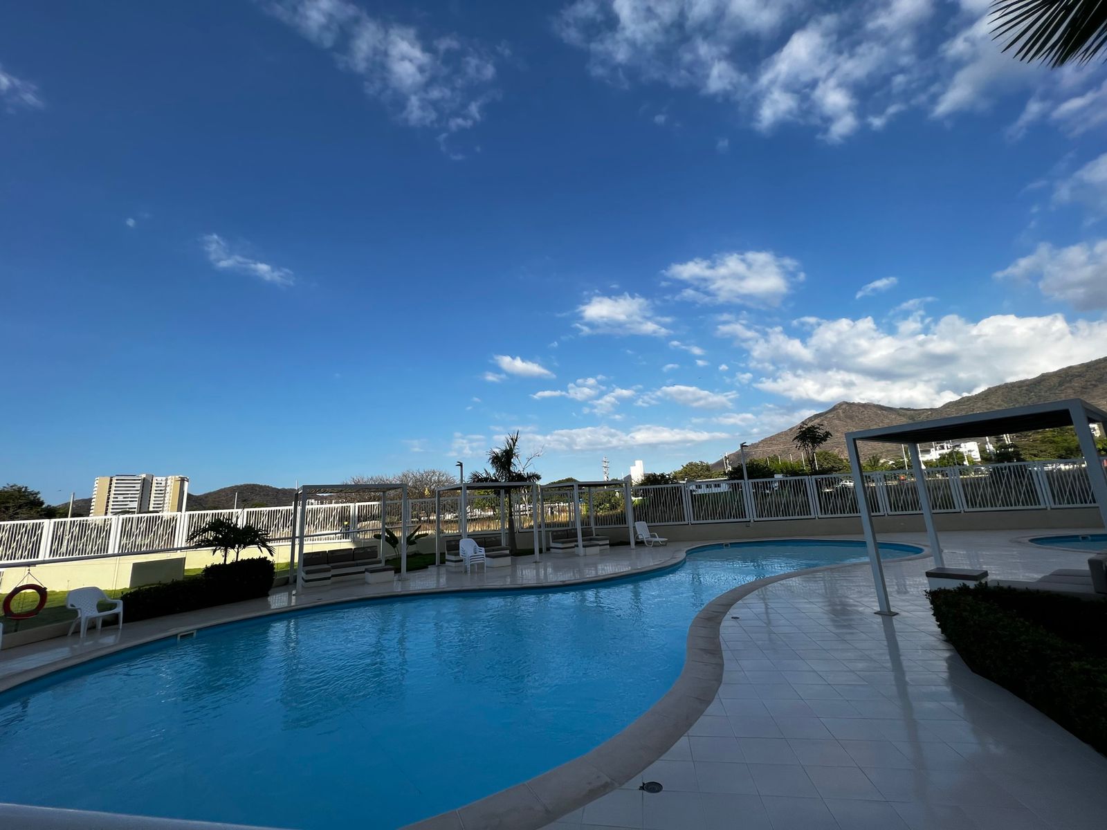 Arriendo Apartamento 1 alcoba Amoblado Vista Al Mar