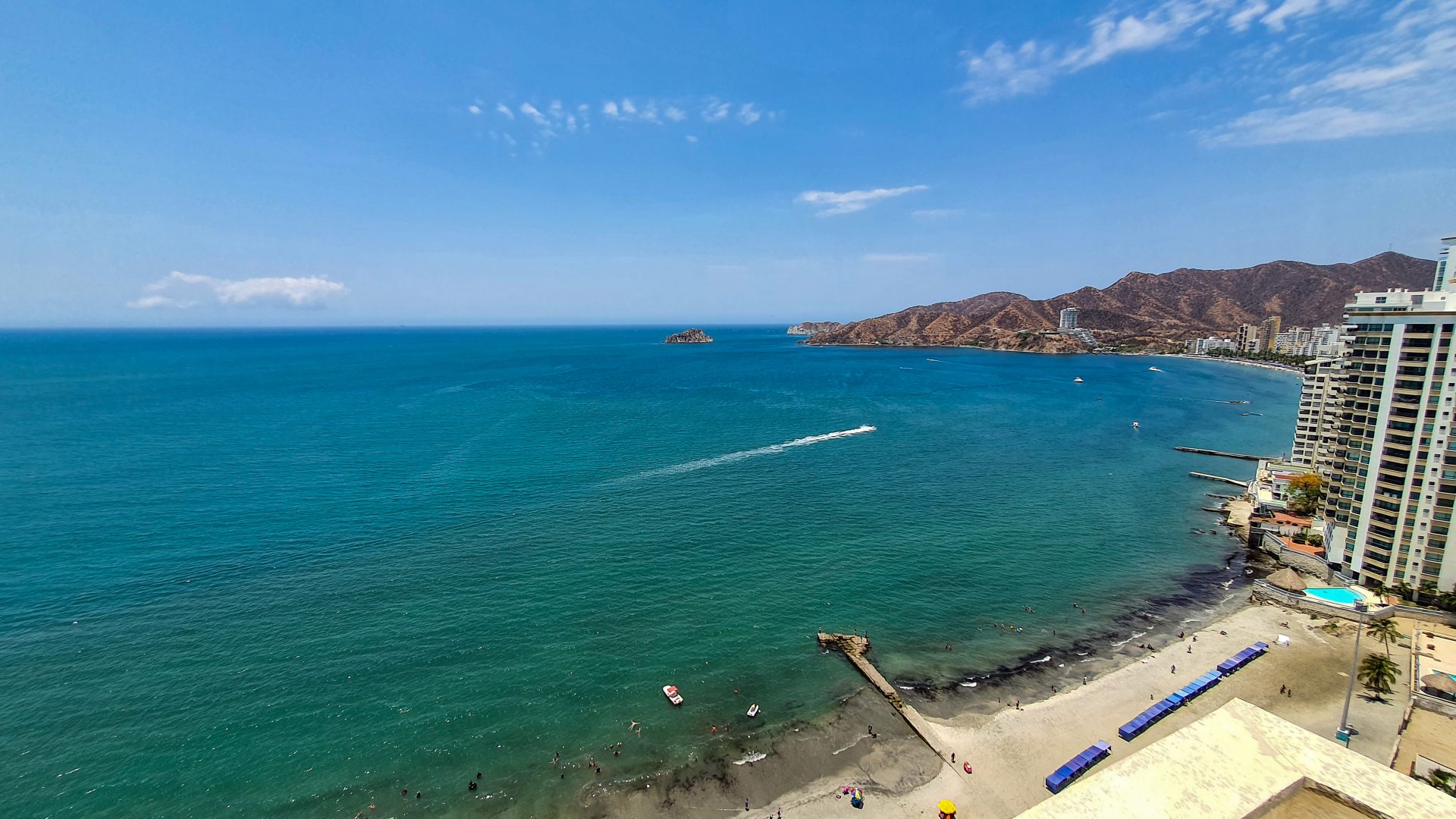 Despierta mirando la playa, Apartamento Frente al mar – Santa Marta