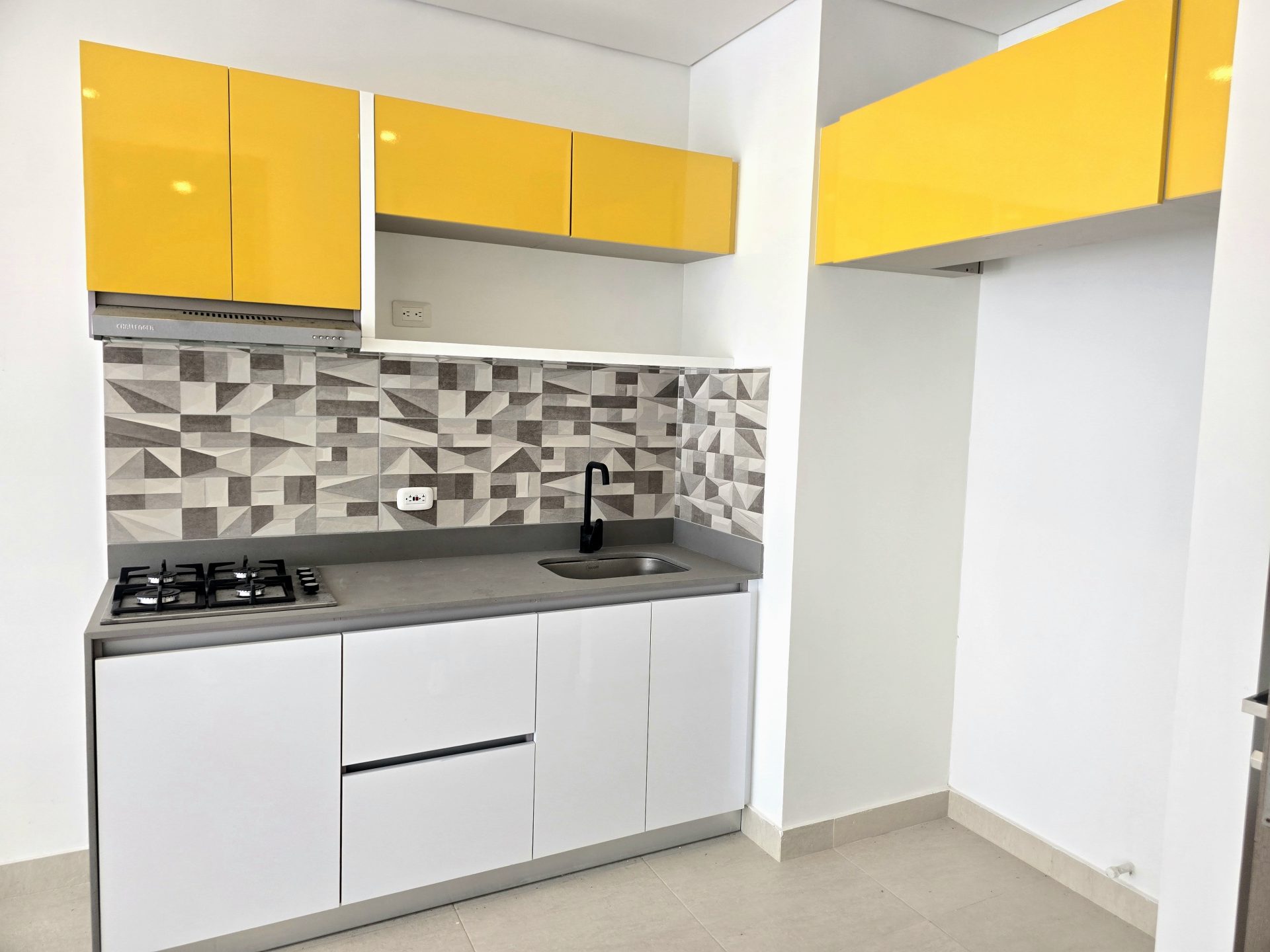 Apartamento en arriendo 1 Alcoba – Pozos Colorados