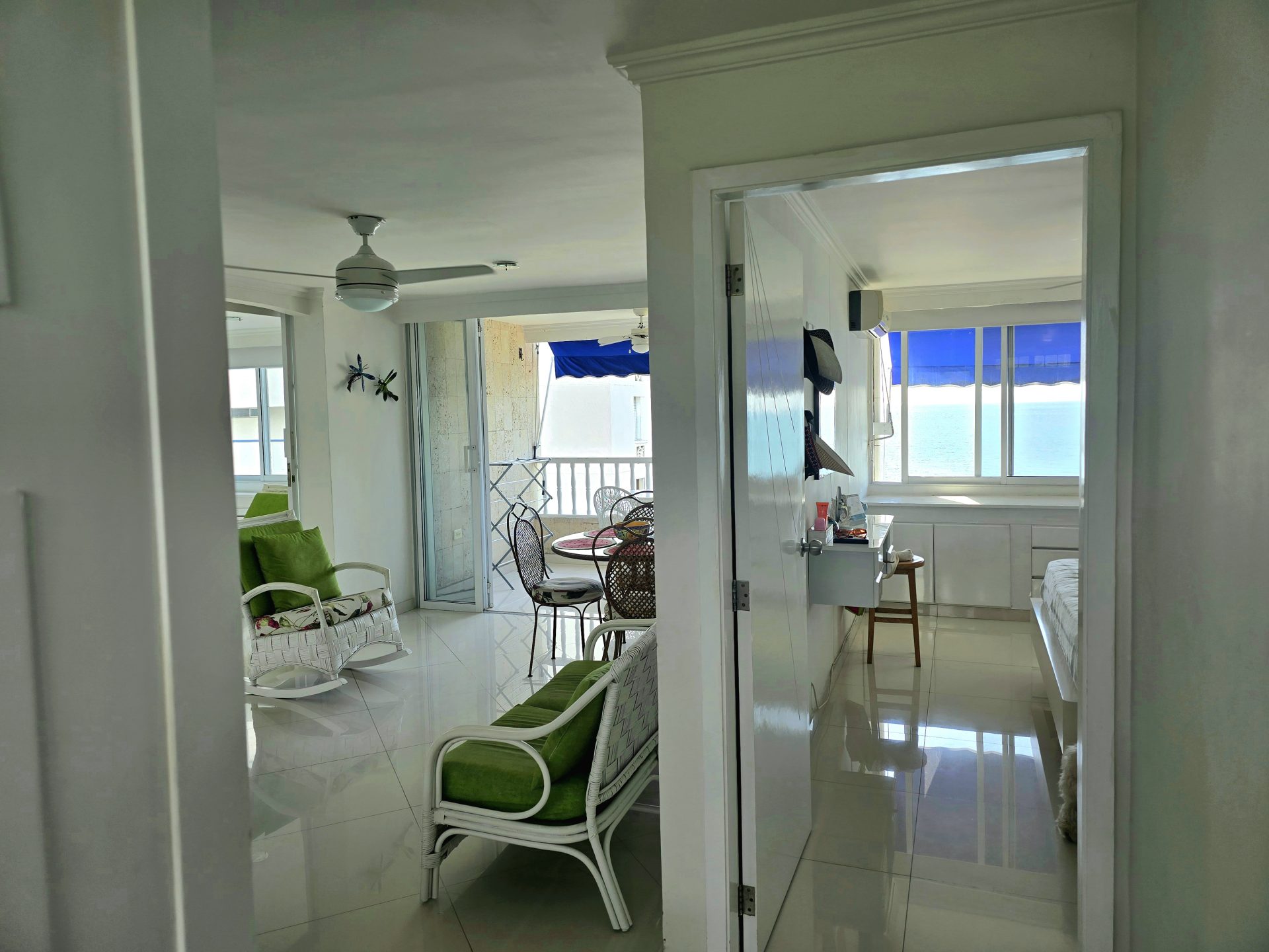 Hermoso Apartamento Amoblado en Arriendo 3 Alcobas – Alcatraces