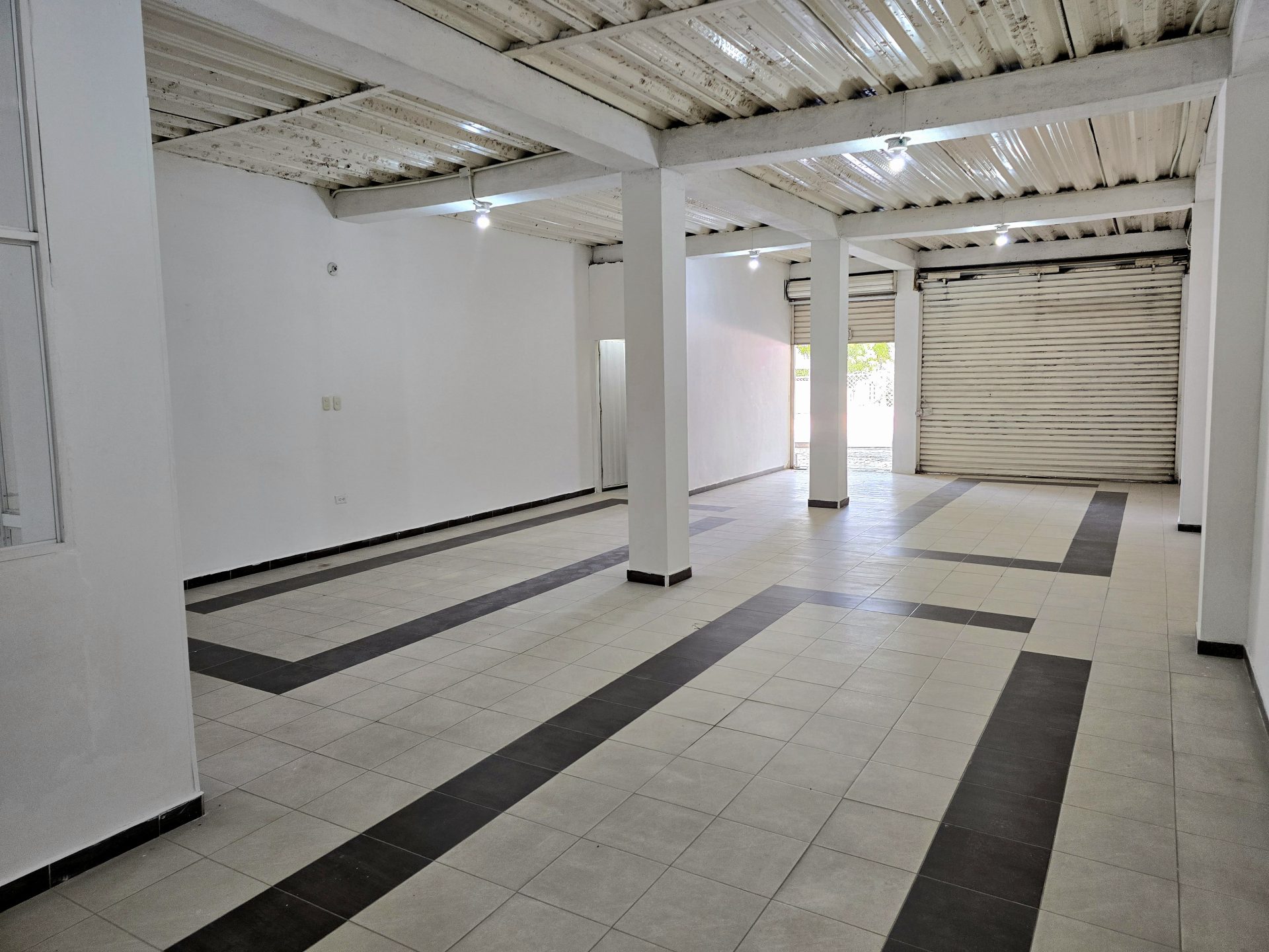 Local en Arriendo 82 mts Sector Aeromar