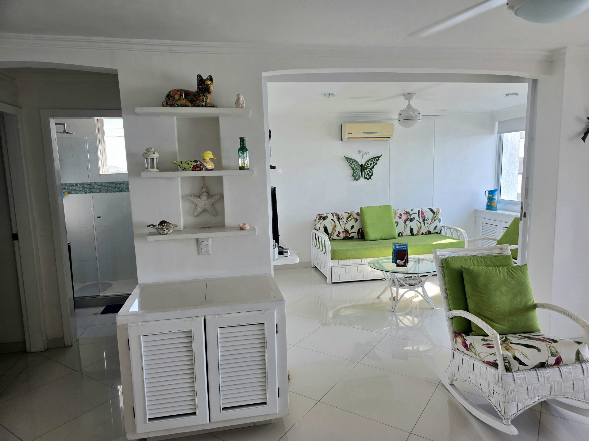 Hermoso Apartamento Amoblado en Arriendo 3 Alcobas – Alcatraces