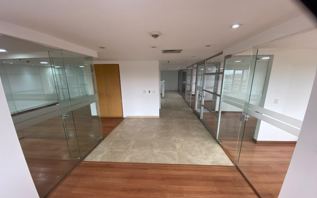 Oficina en Arriendo