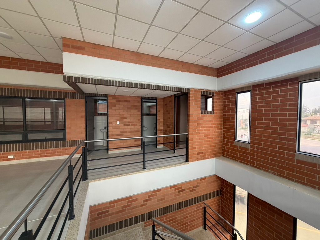 BODEGA EN ARRIENDO CORREDO CALLE 80, PARQUE INDUSTRIAL