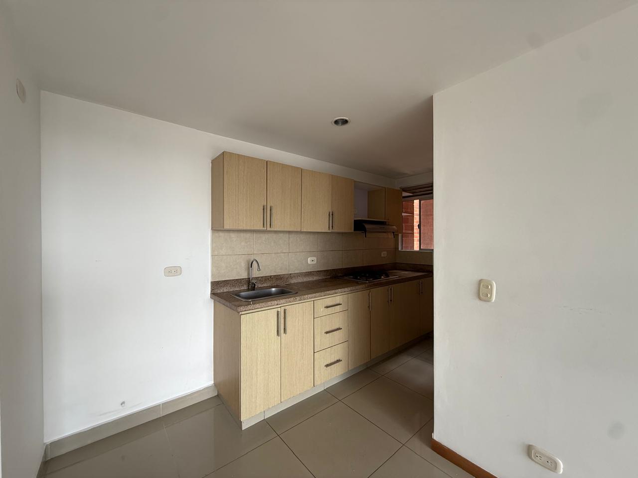 Arriendo Apartamento Loma de los Bernal