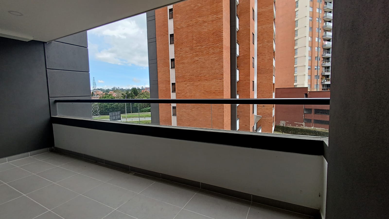 Se Arrienda Apartaestudio Amoblado, en San Javier, Medellín