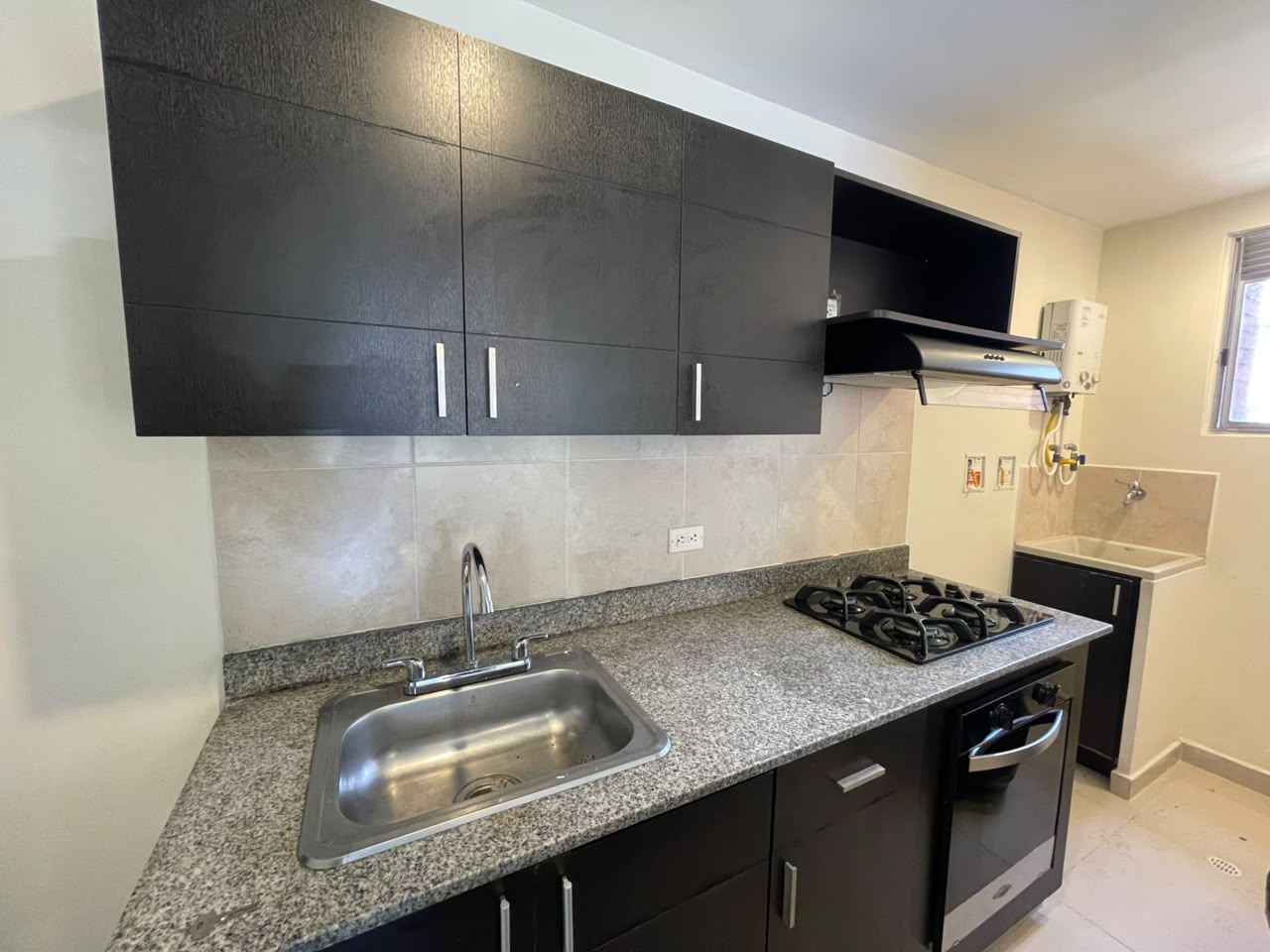 VIVE EN CIUDAD DEL RIO, APARTAMENTO EN ARRIENDO