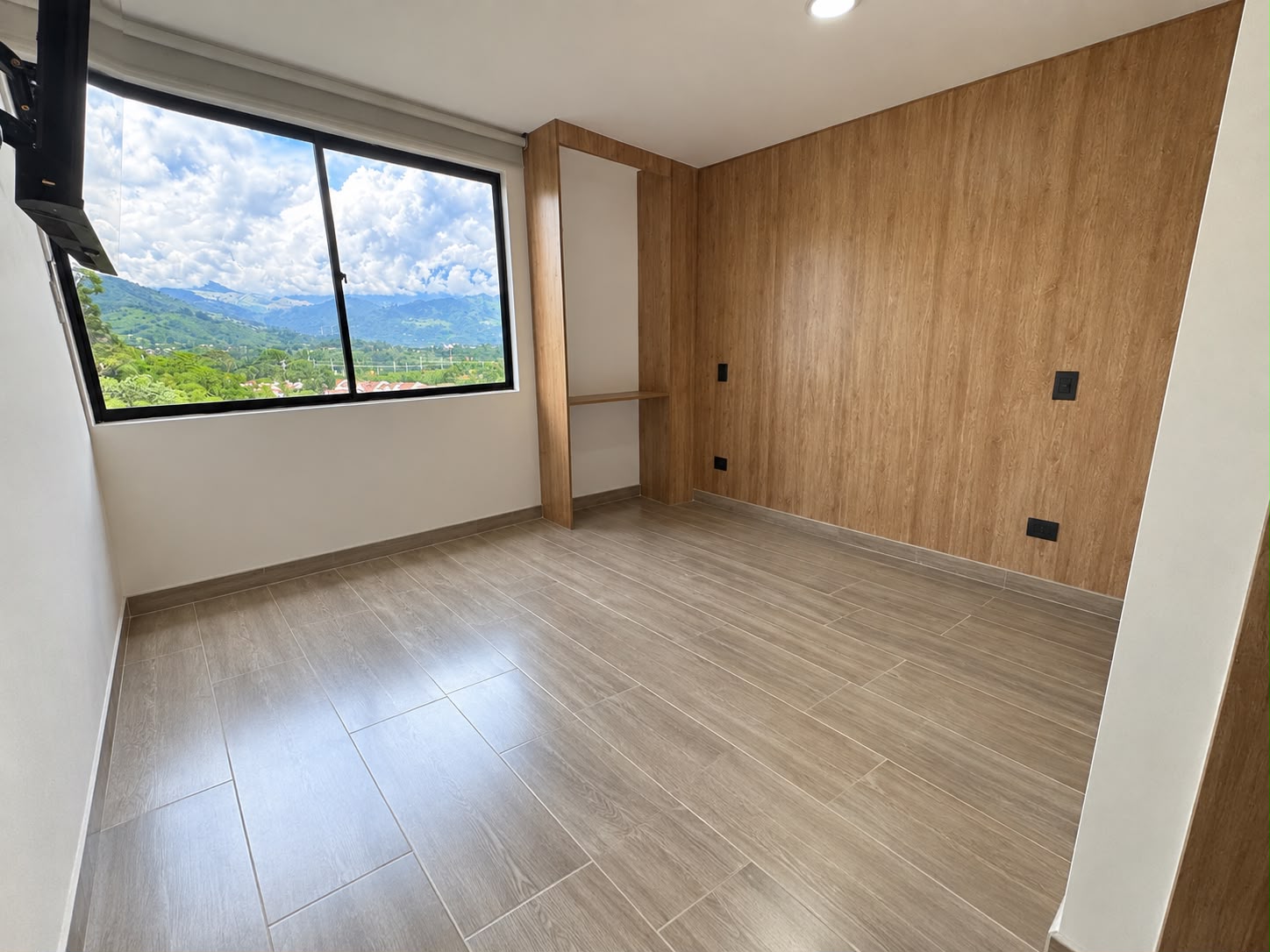 Se Arrienda Casa de 3 Habitaciones - Sector Sur