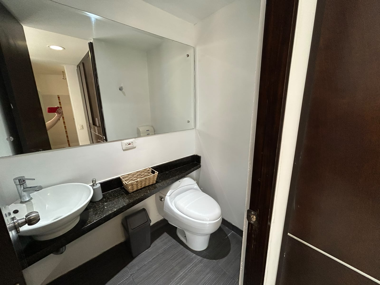 Se Arrienda Apartamento (Amoblado e Insonorizado) – Sector Avenida 19