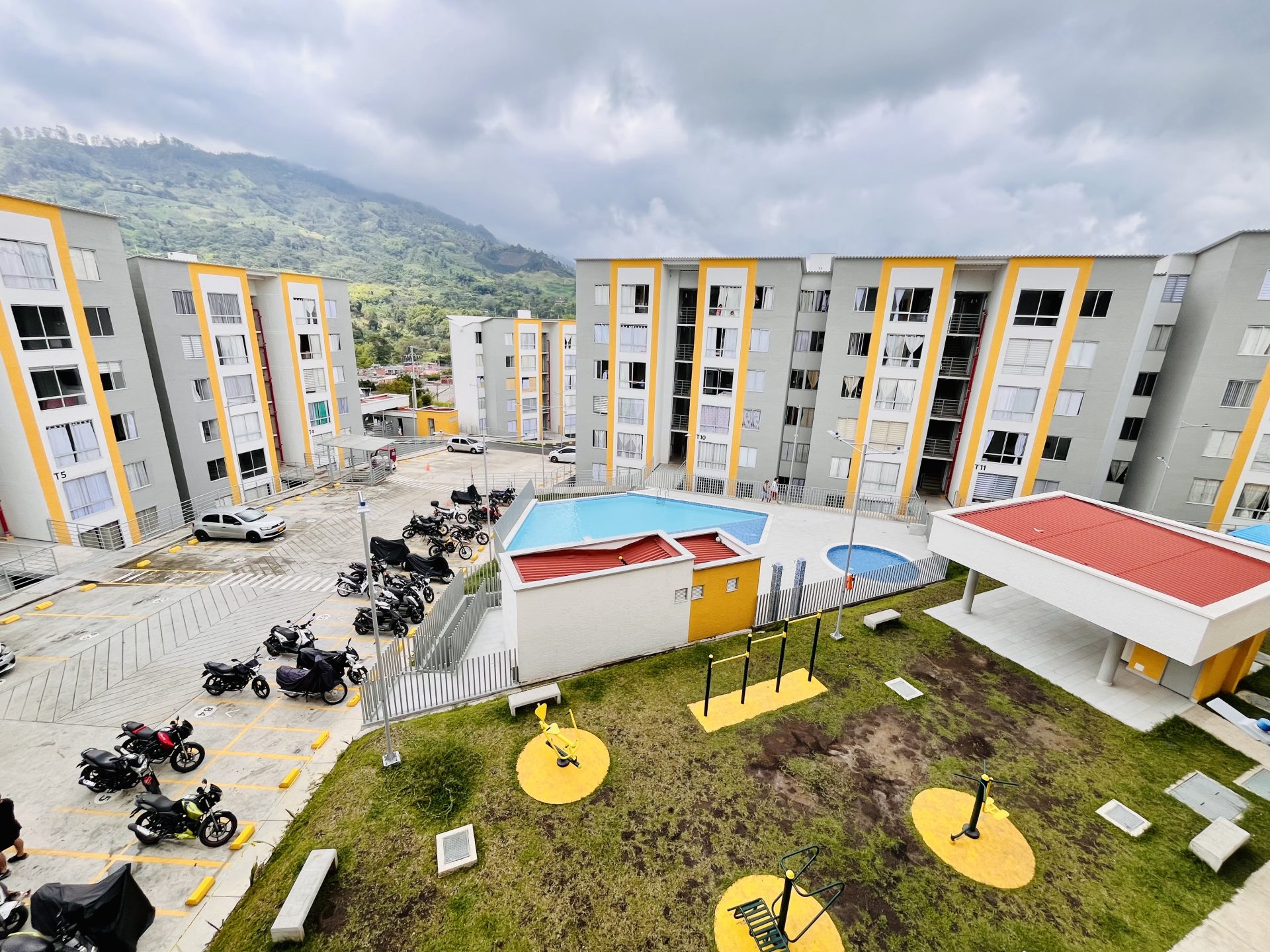 ARRIENDO APARTAMENTO EN CIUDAD VERDE CONJUNTO ALAMO