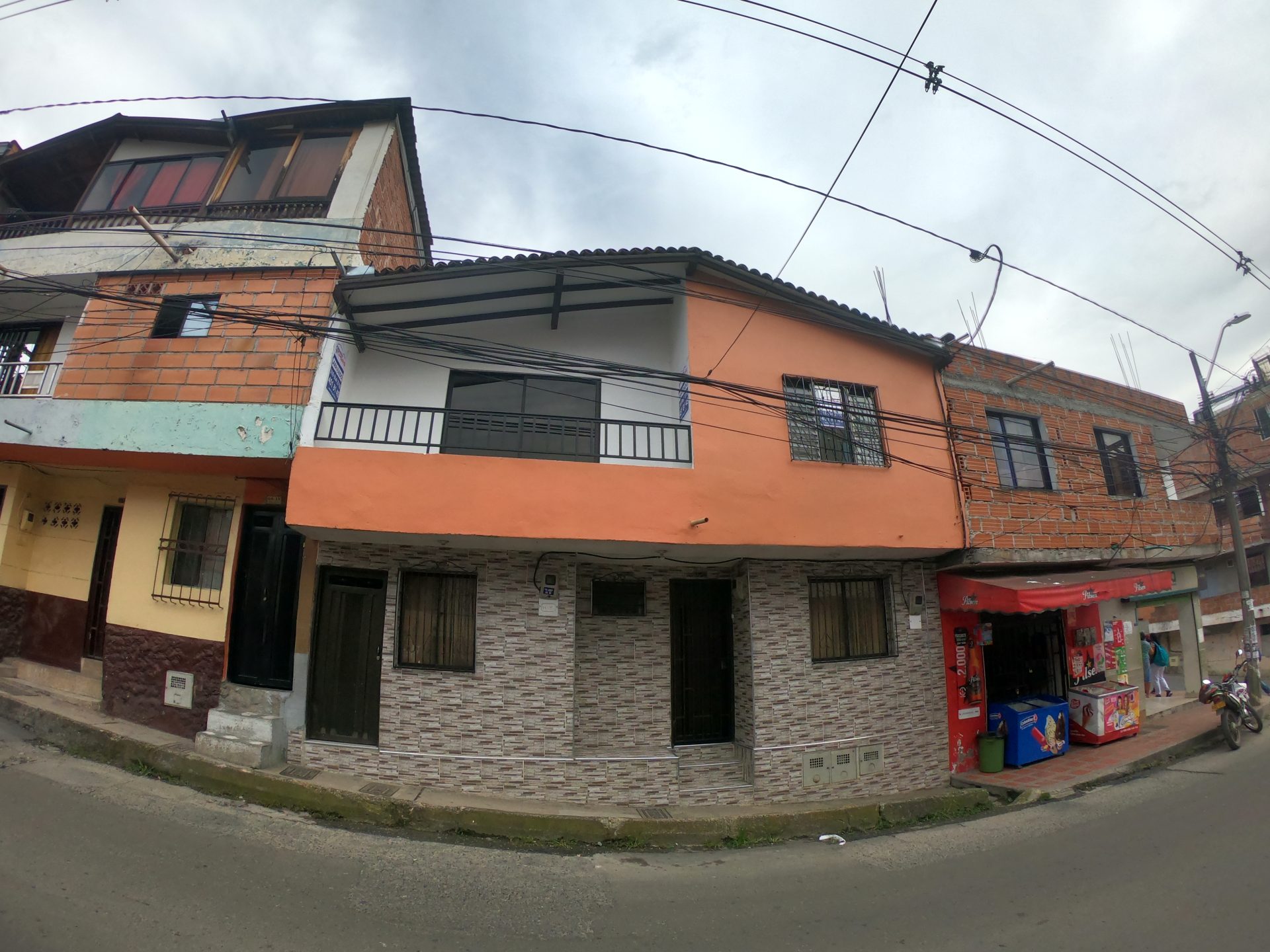 APARTAESTUDIO AMOBLADO EN ARRIENDO PRADO