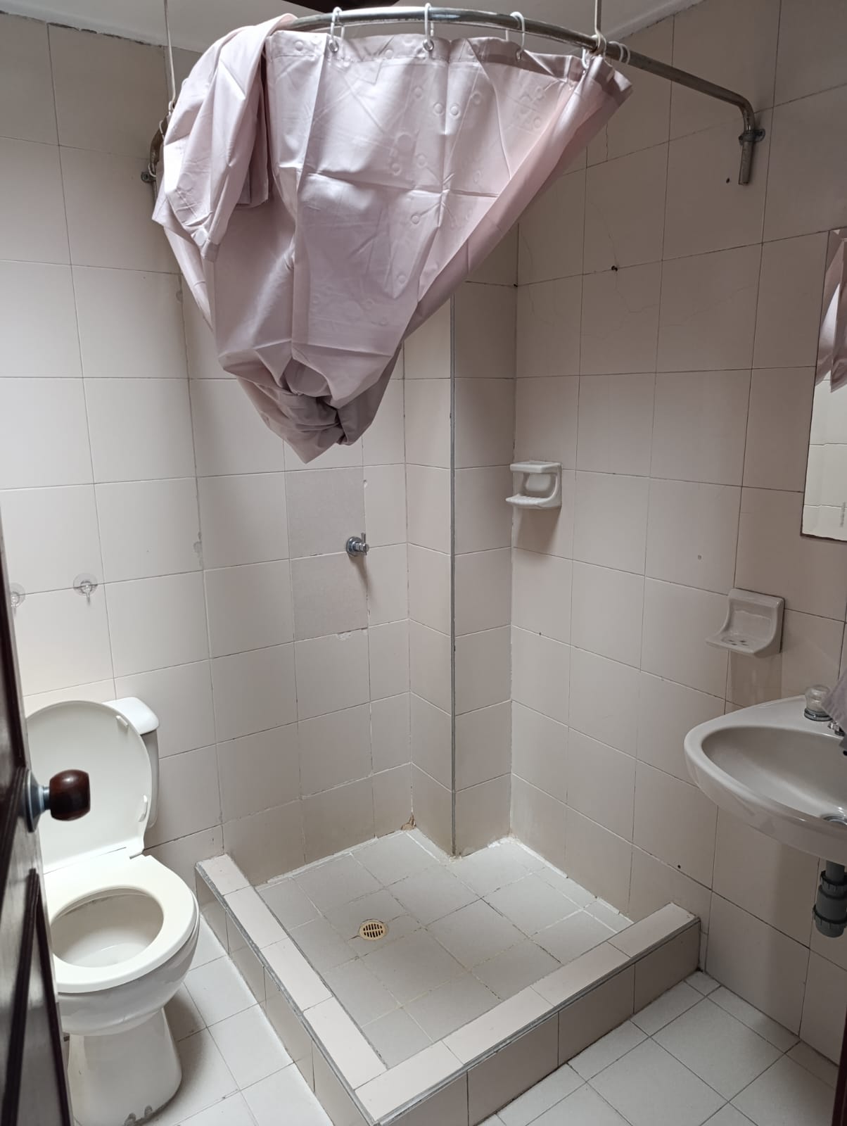 Arriendo Apartamento en Villa Luz 2do. piso