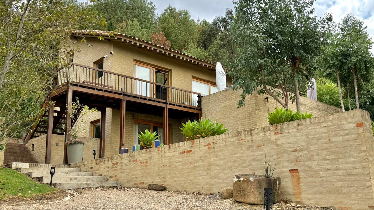 ARRIENDO APTO AMOBLADO PRIMER PISO – BASE MILITAR – VILLA DE LEYVA