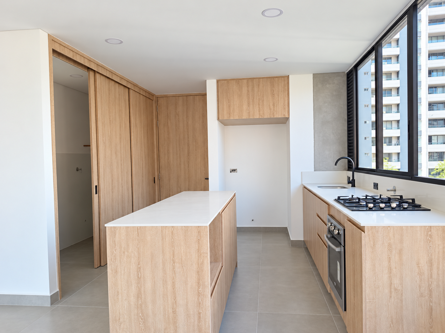 Apartamento Amoblado en El Poblado, San Lucas.