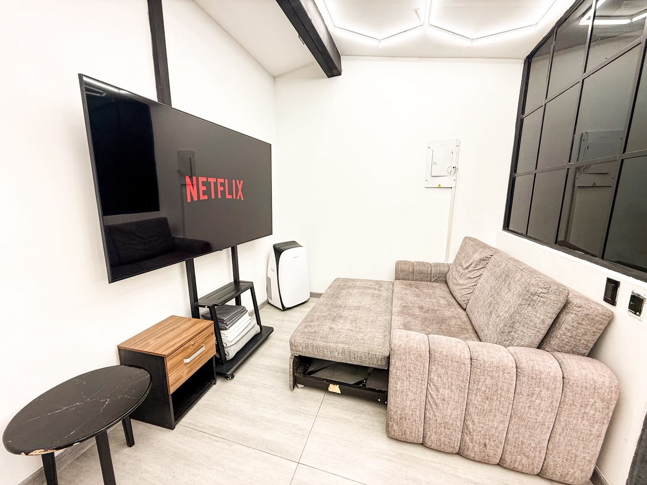 APARTAMENTO AMOBLADO EN ALQUILER – LAURELES, MEDELLÍN