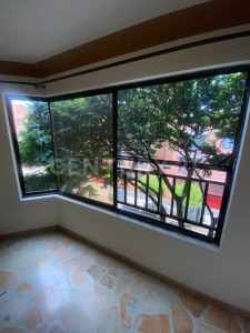 6ad28cad9e070.jpg