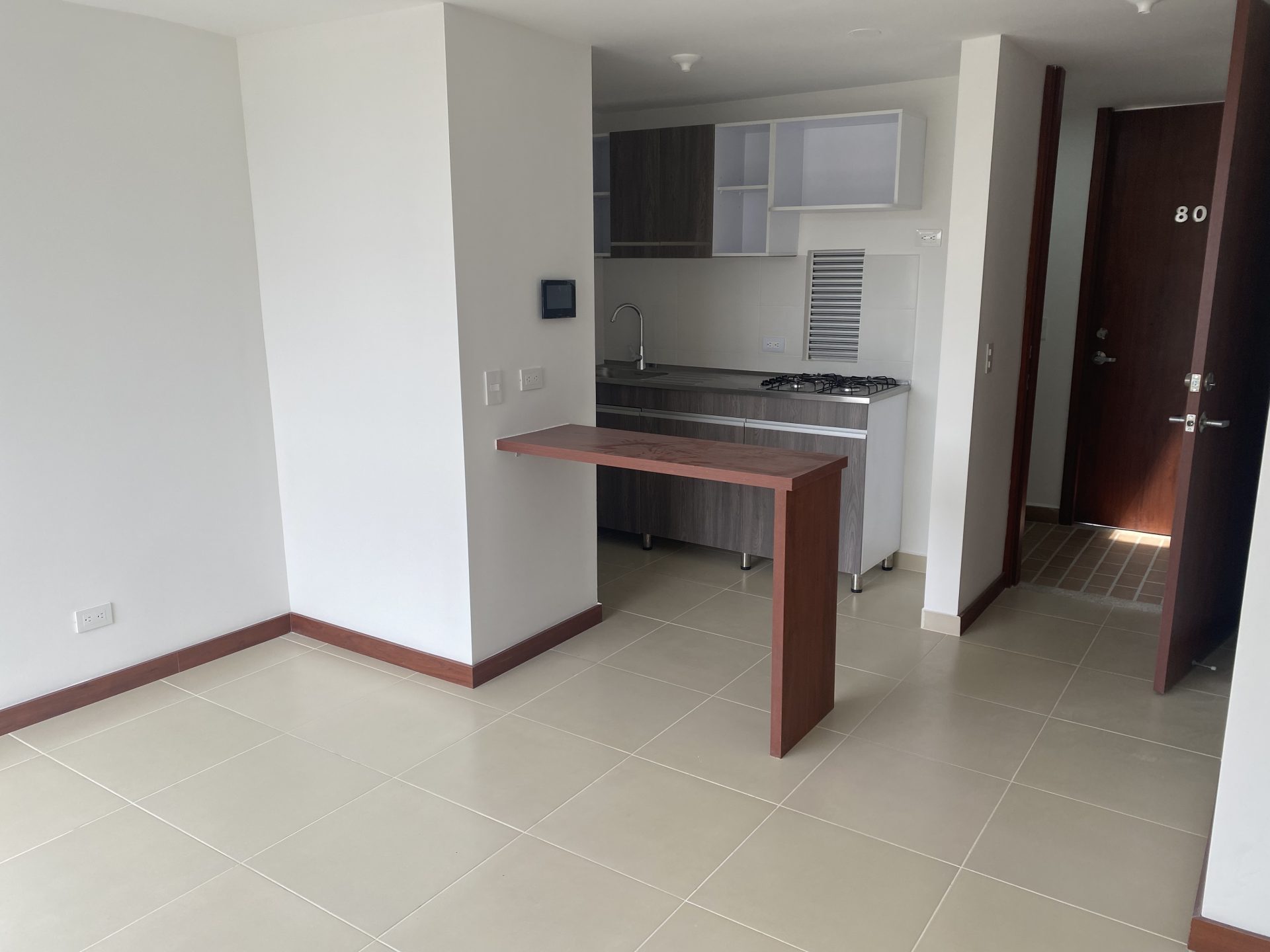 APARTAMENTO EN ARRIENDO VILLAMARIA CON ASCENSOR Y GARAJE