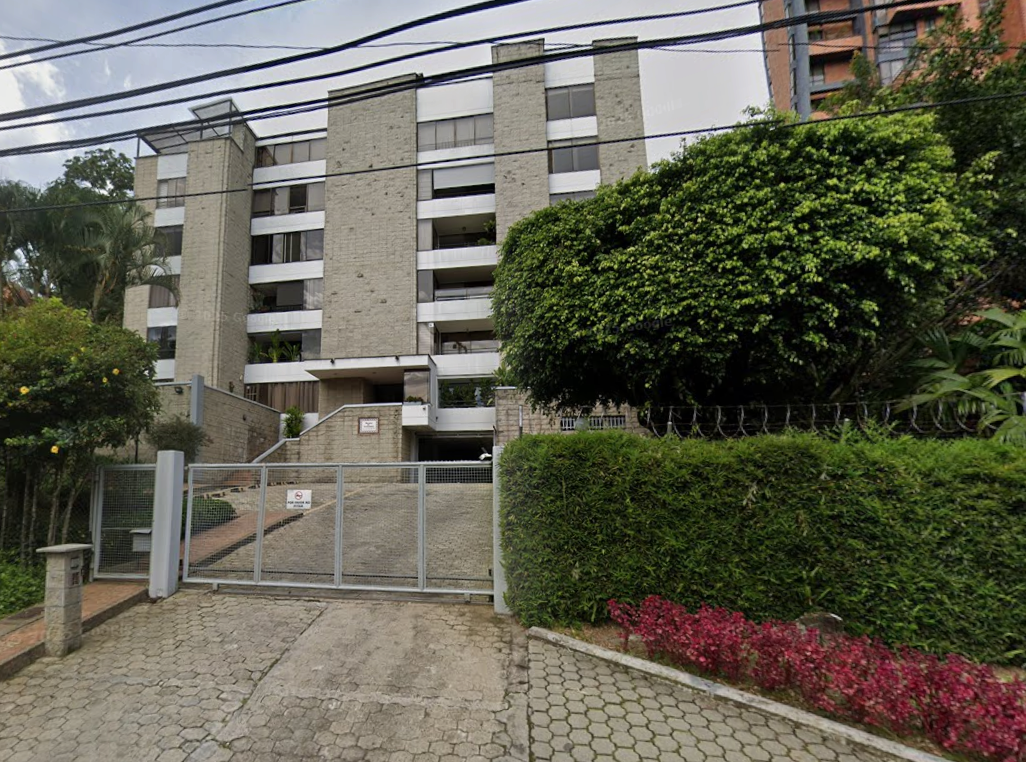 EN ARRIENDO APARTAMENTO SECTOR POBLADO LOS BALSOS
