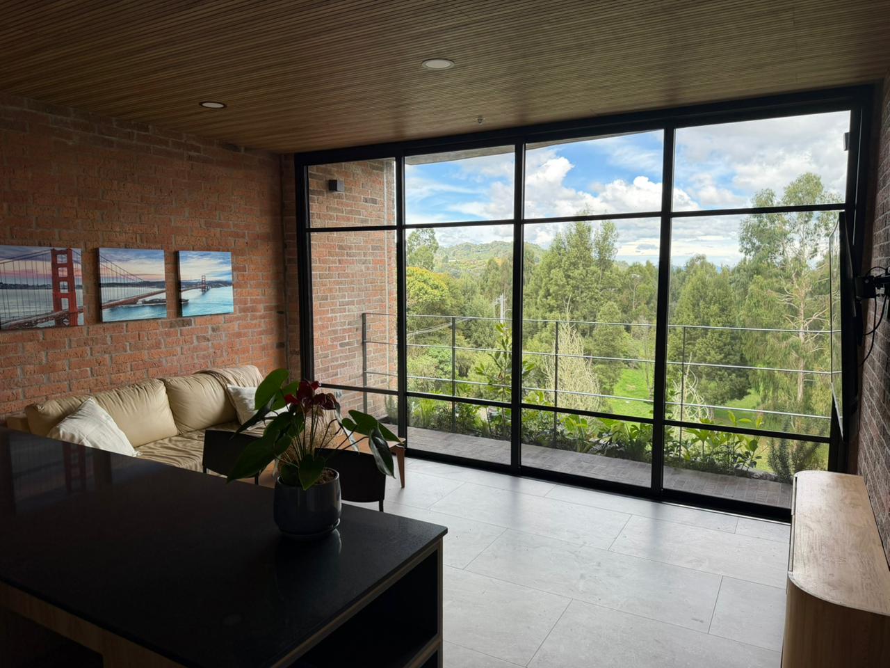 ARRIENDO APARTAESTUDIO AMOBLADO EN SECTOR ALTO DE PALMAS