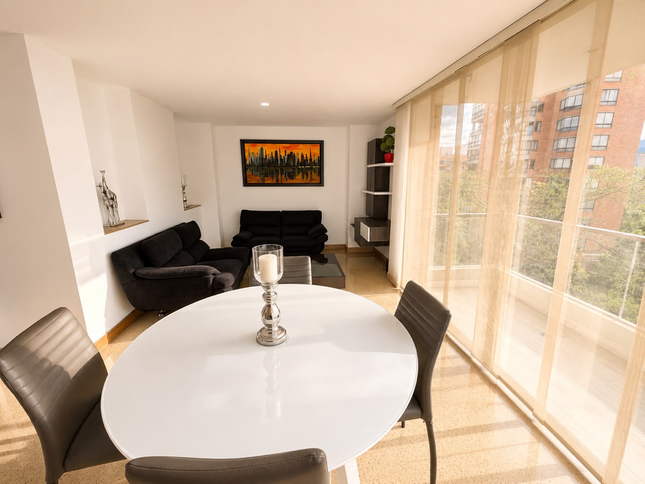 ALQUILER APARTAMENTO AMOBLADO EN EL POBLADO SECTOR LOMA DE ALEJANDRÍA