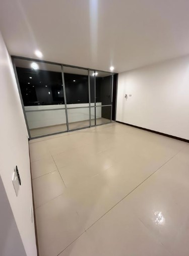 ARRIENDO APARTAMENTO POBLADO SECTOR EL TESORO