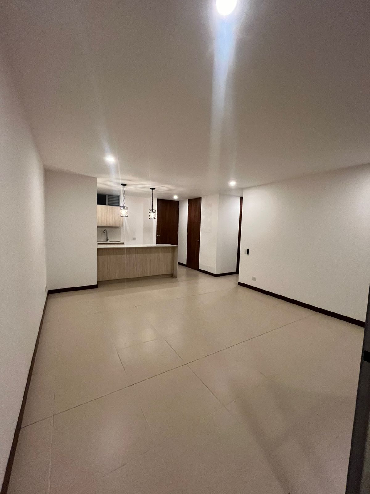 ARRIENDO APARTAMENTO POBLADO SECTOR EL TESORO