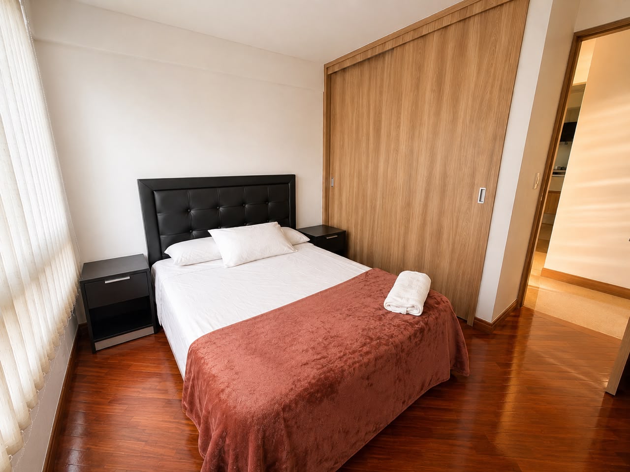 ALQUILER APARTAMENTO AMOBLADO EN EL POBLADO SECTOR LOMA DE ALEJANDRÍA