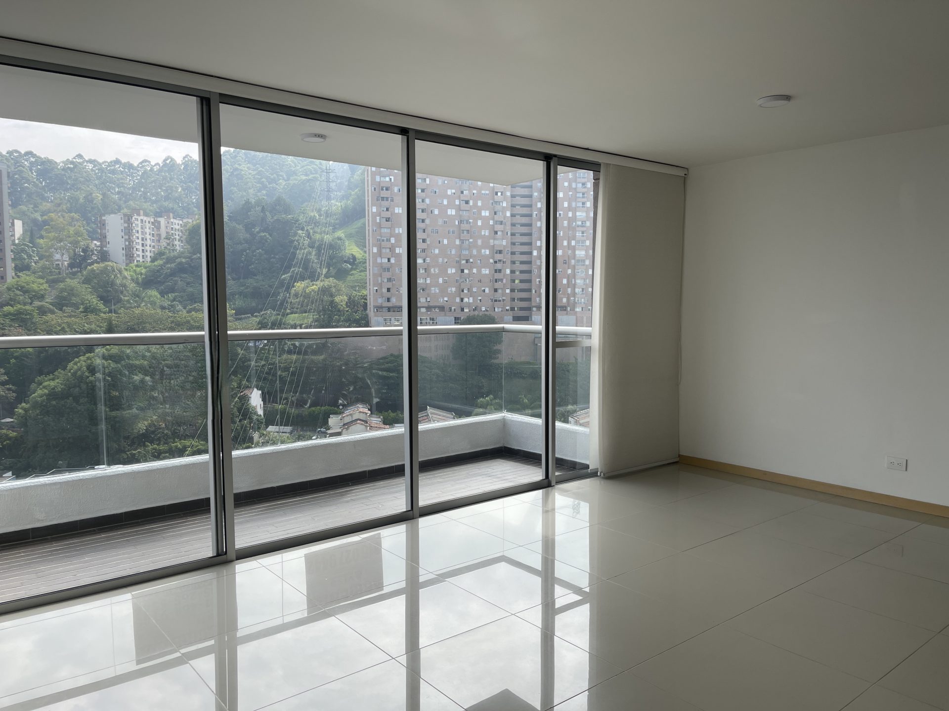 ARRIENDO APARTAMENTO SECTOR LOMA DEL INDIO EN EL POBLADO