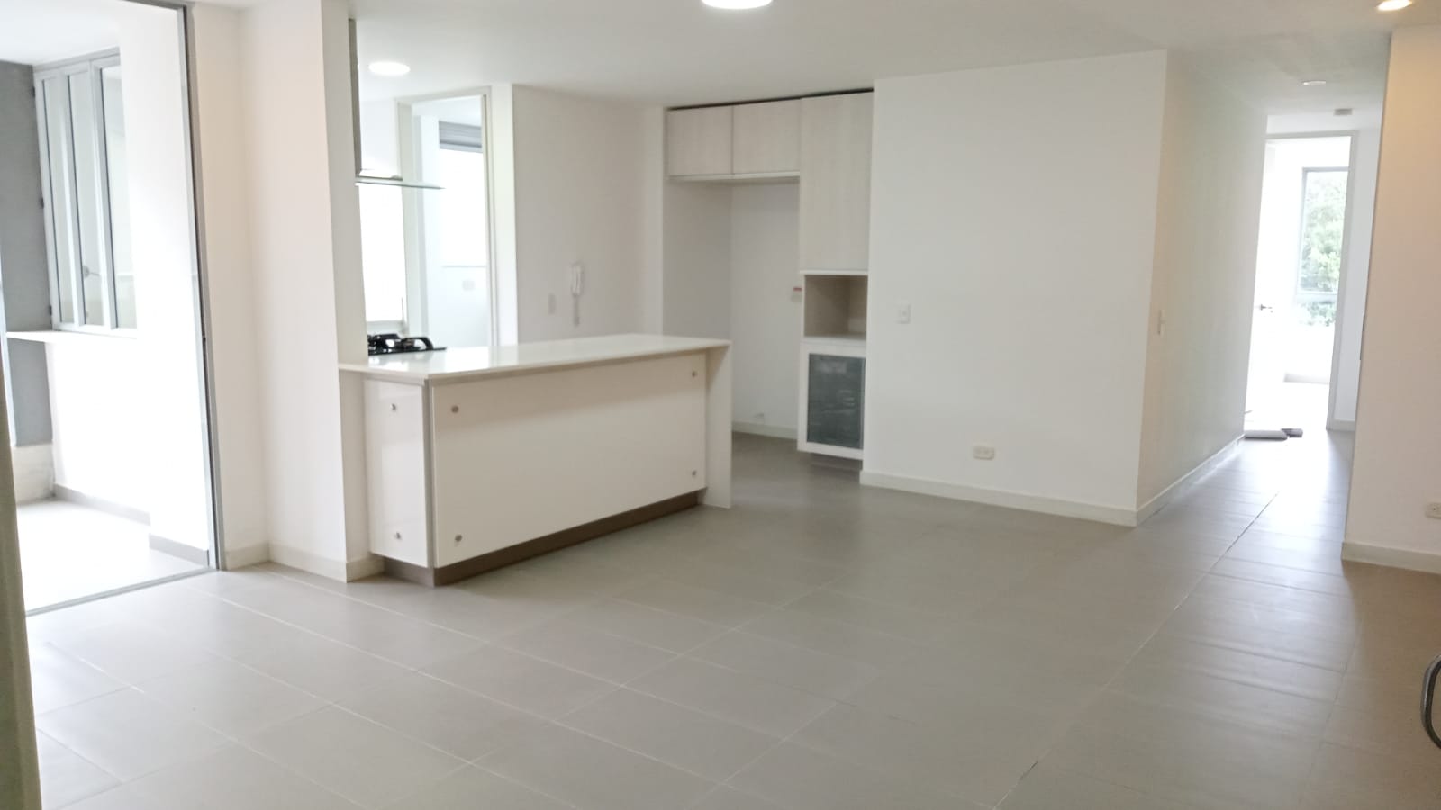 VENDO O ARRIENDO APARTAMENTO EN CASTROPOL POBLADO MEDELLÍN COLOMBIA