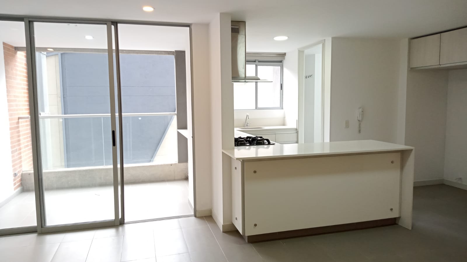 VENDO O ARRIENDO APARTAMENTO EN CASTROPOL POBLADO MEDELLÍN COLOMBIA