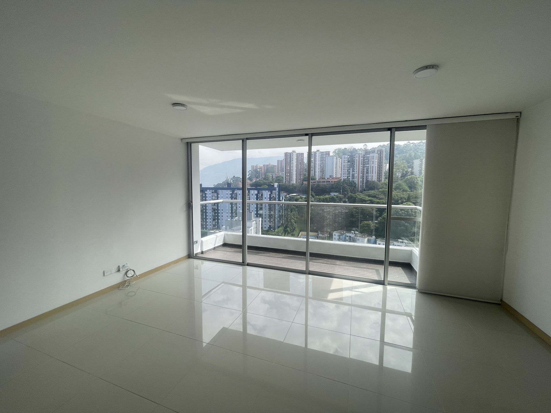 ARRIENDO APARTAMENTO SECTOR LOMA DEL INDIO EN EL POBLADO