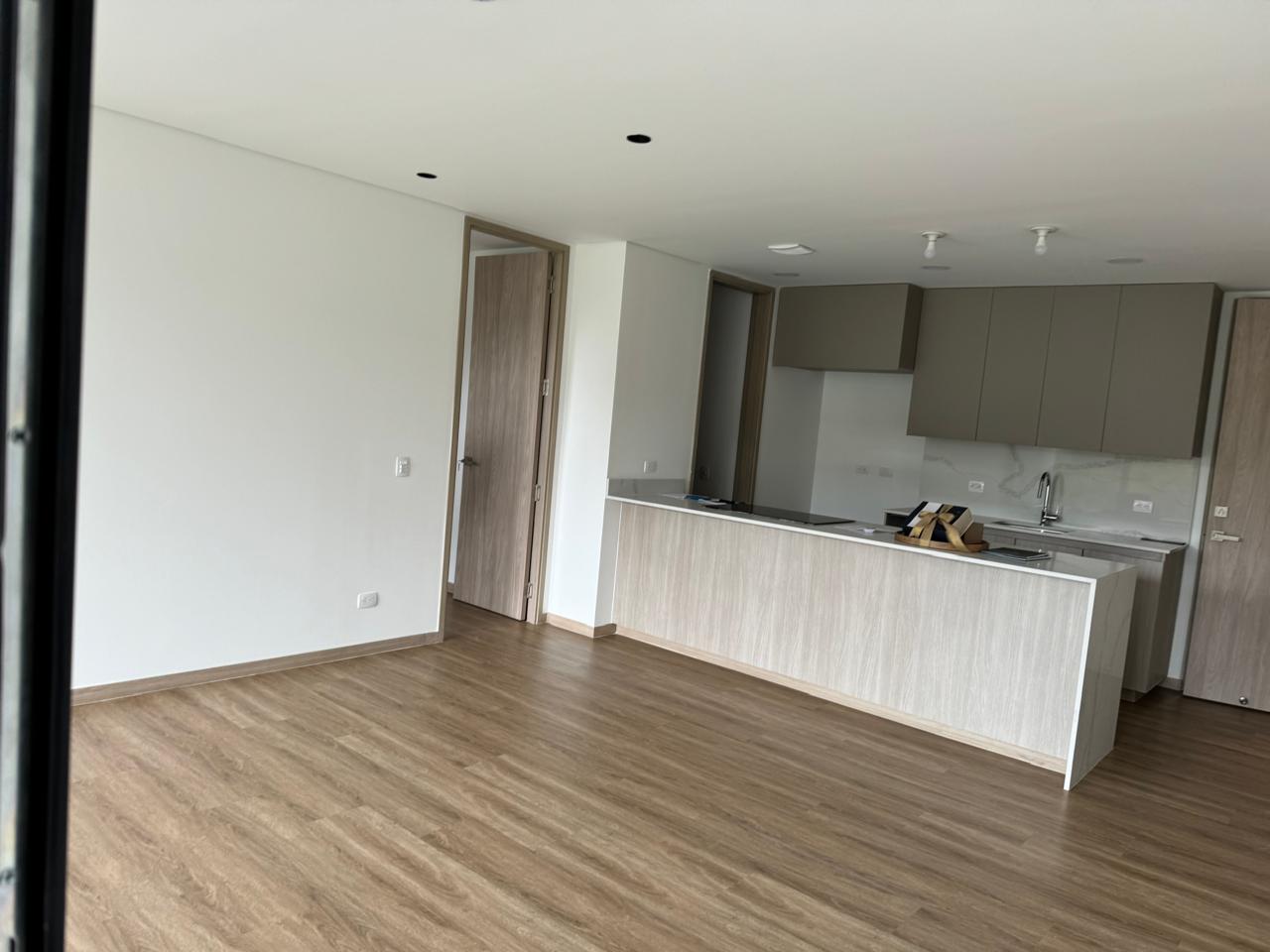 EN ARRIENDO APARTAMENTO CERCA AL AEROPUERTO SECTOR SAJONIA EN RIONEGRO